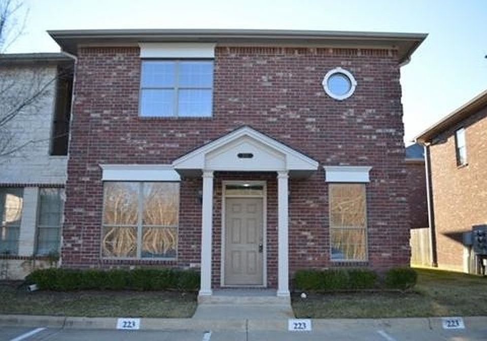 1st image of 441 Forest Dr