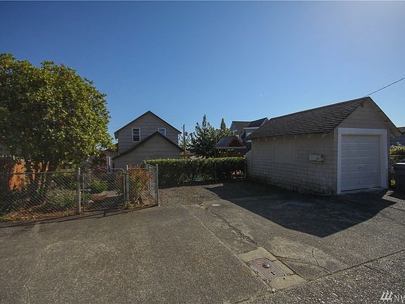 4th image of 624 Essex Ave