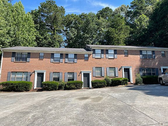 2nd image of 3071 Parkside Ct #3075