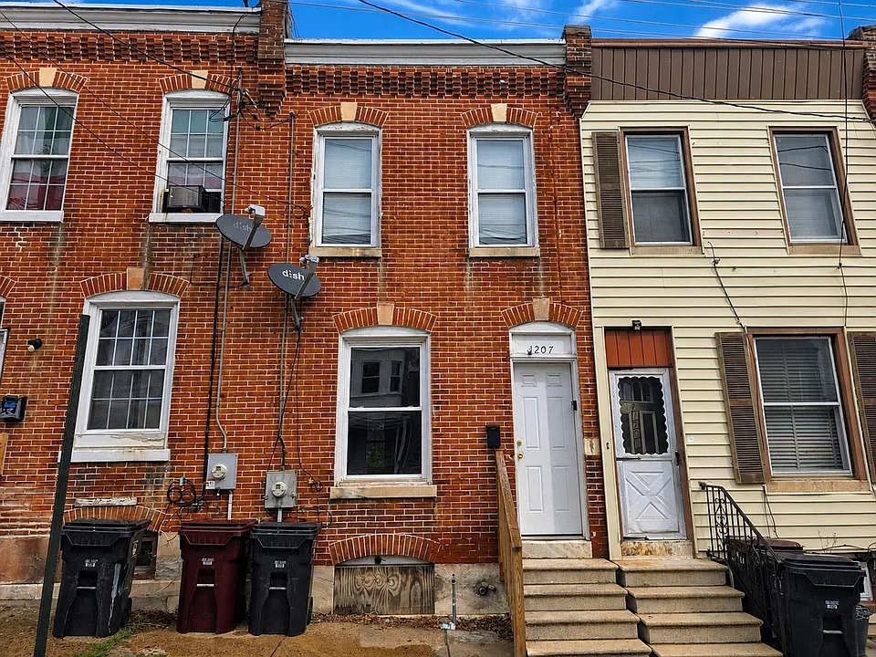 1207 Lancaster Ave