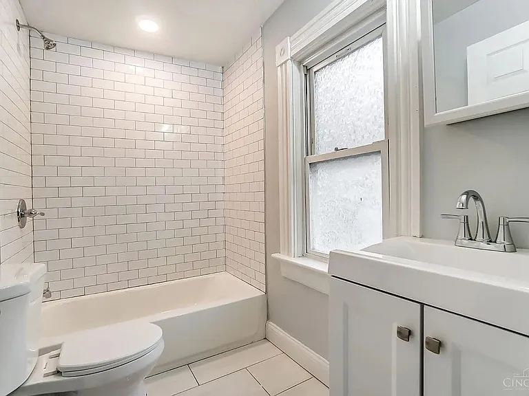 2312 Norwood Ave — Photo 20