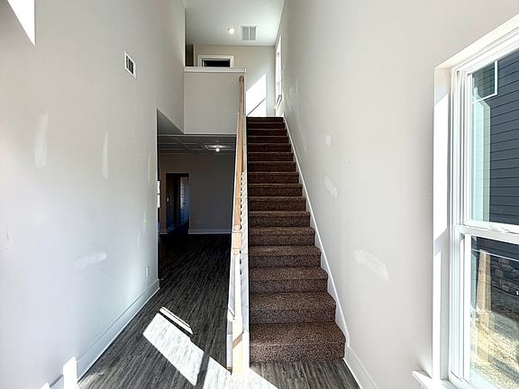 4th image of 11205 Cornerstone Way