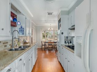 202 Walnut Ln, Bossier City, LA 71111