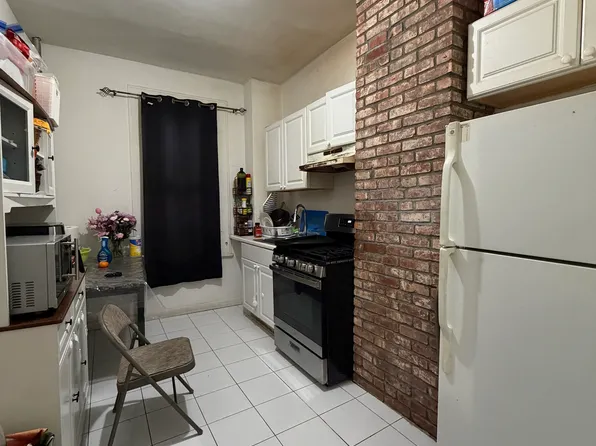 24-05 31st Street image 1 of 7