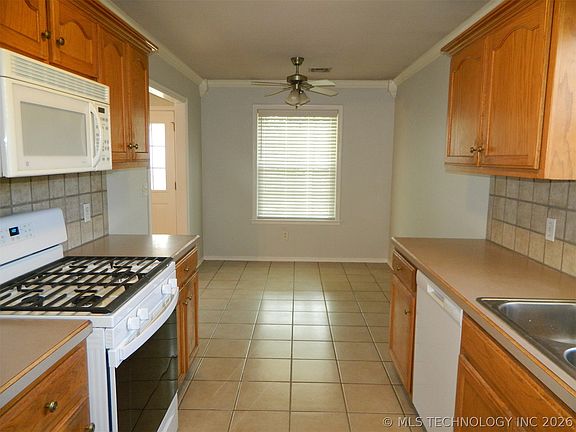 4th image of 1113 W South St
