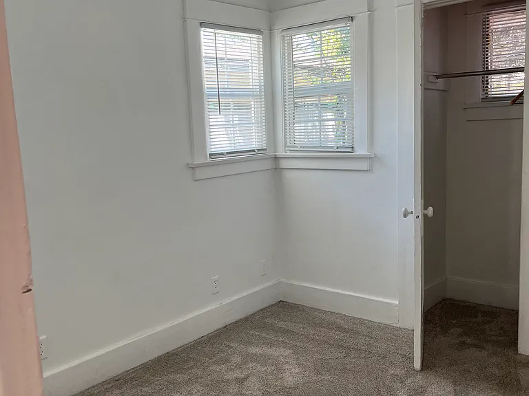 1215 Orange Grove Ave — Photo 7