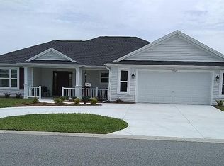 3227 Sennett Cir, Oxford, FL 34484