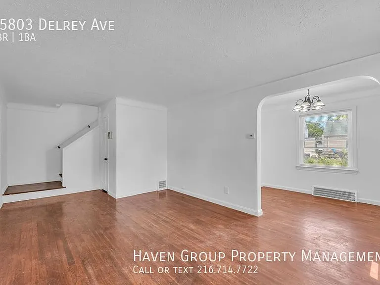 15803 Delrey Ave — Photo 5