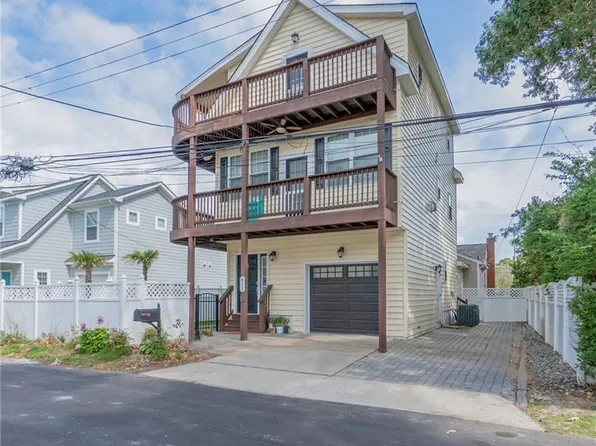 411 22 1/2 St, Virginia Beach, VA 23451