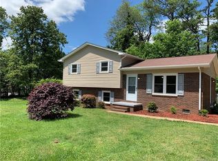 1524 Robin Rd, Newton, NC 28658