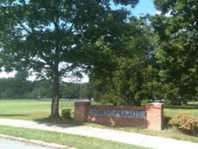 2nd image of 305 Rivermont Rd