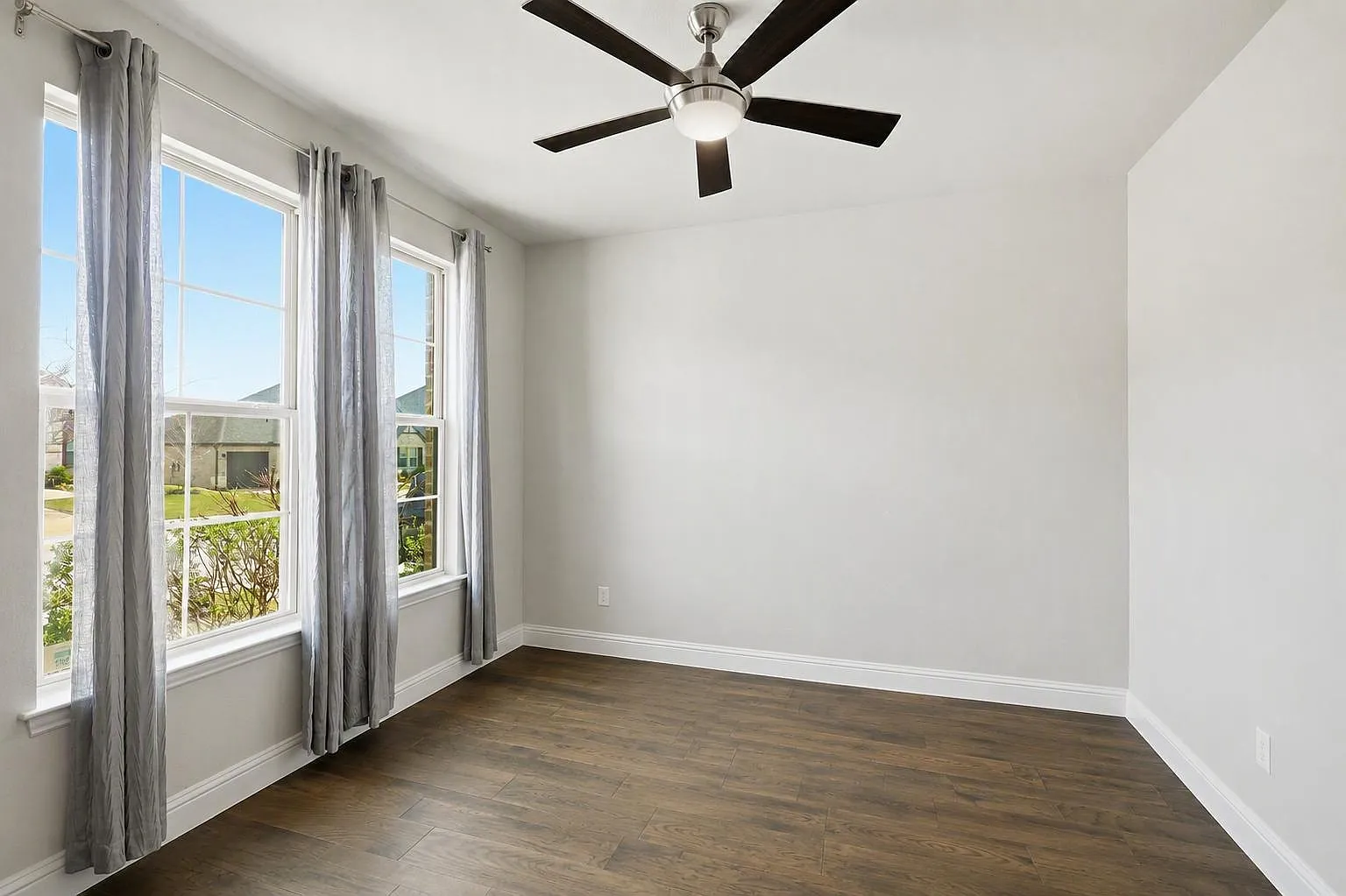 4 bed, 3257 sqft, $3,500 — Photo 4
