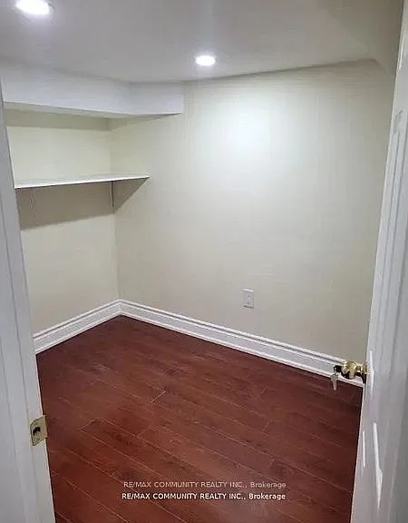 71 Middlecote Dr #BASEMENT — Photo 5