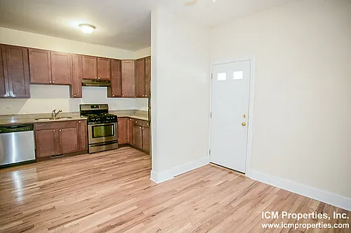 3840 N Sheffield Ave #1 Photo 1