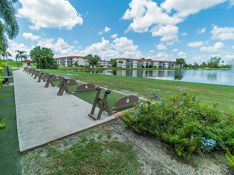 820 S Hollybrook Dr #209 — Photo 33