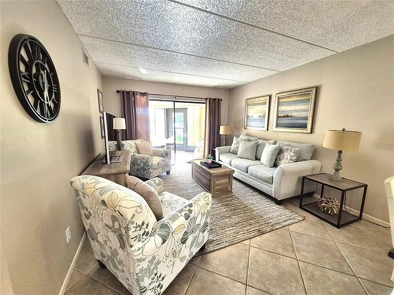 50 Woodlake Pl #50 — Photo 21