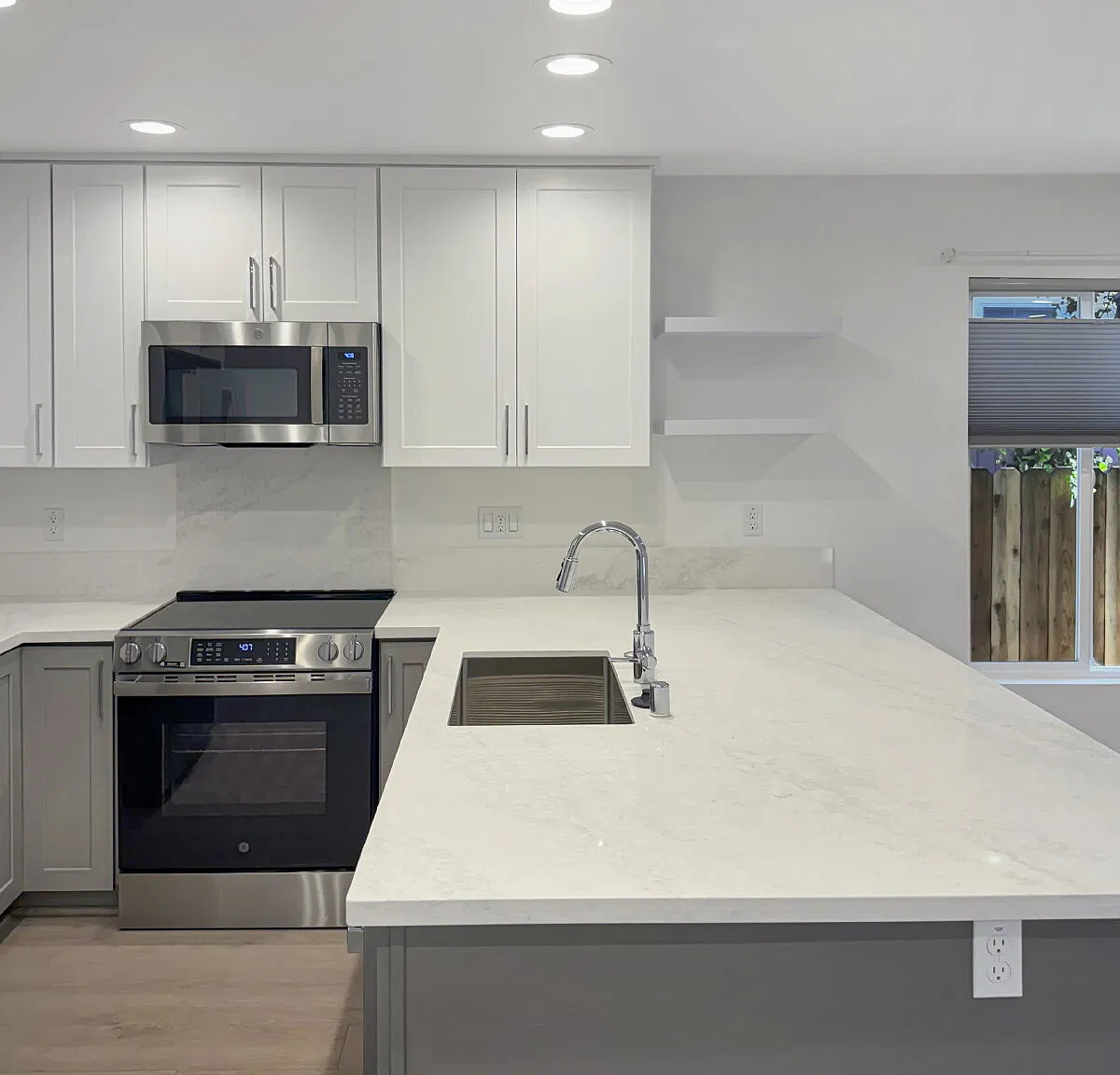 2 bed, 1.0 bath, $2,695 — Photo 3