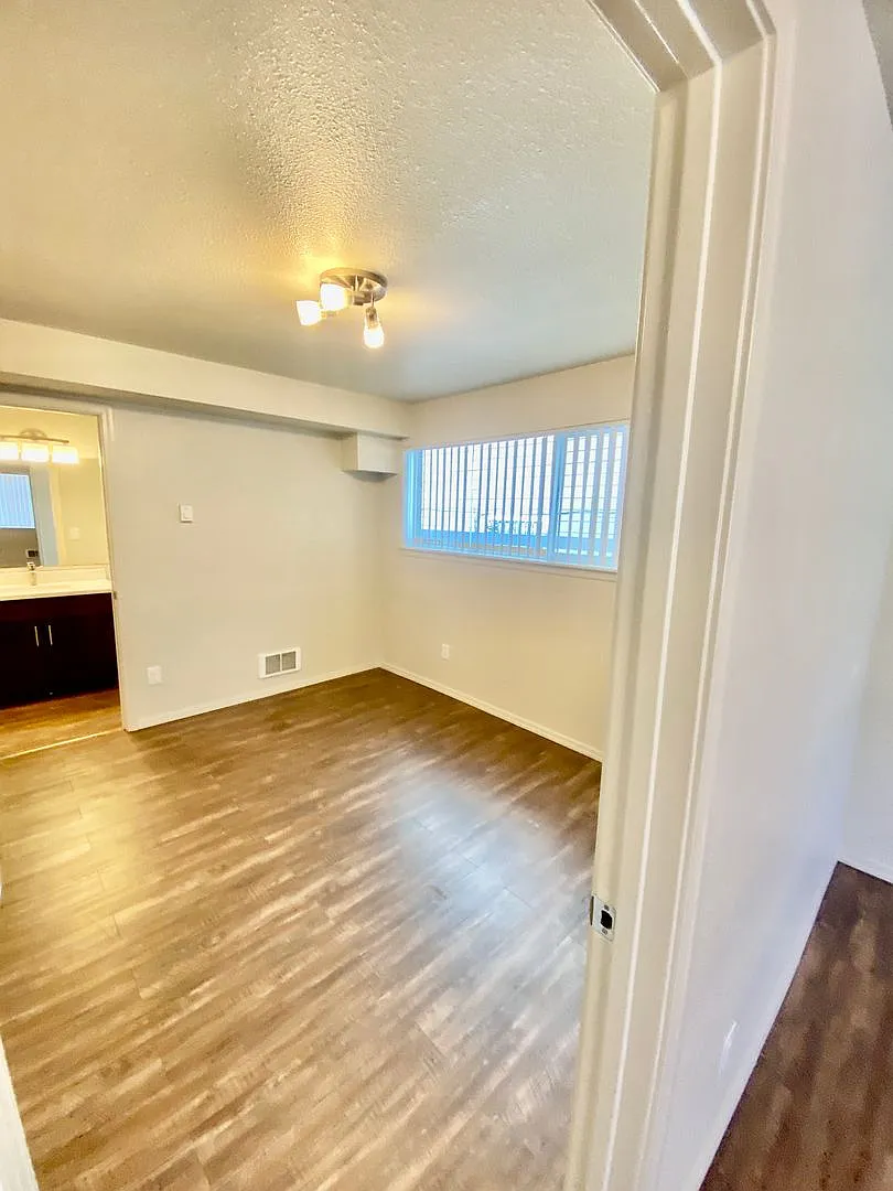 Paradise Apartments — Photo 4