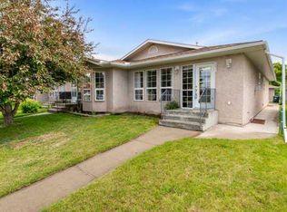 303 A W Centre St N, Sundre, AB T0M1X0