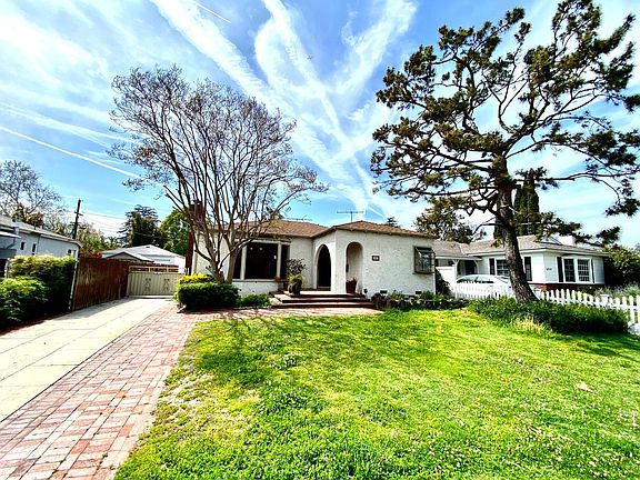 4th image of 4929 N Willow Crest Ave
