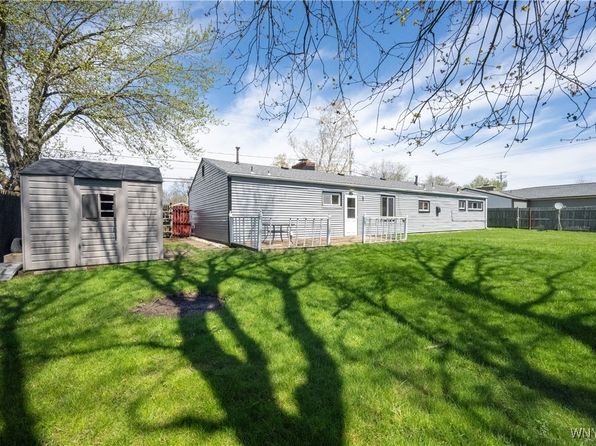 257 French Rd, Depew, NY 14043