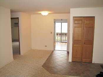 3rd image of 465 Echo Ln APT 3
