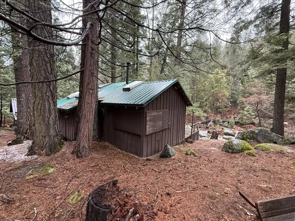 34 Mile Stone Rd Cabin 2, Kyburz, CA 95720