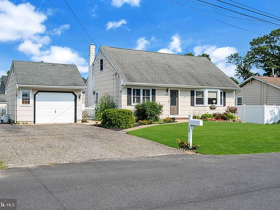 2nd image of 728 Neptune Ave