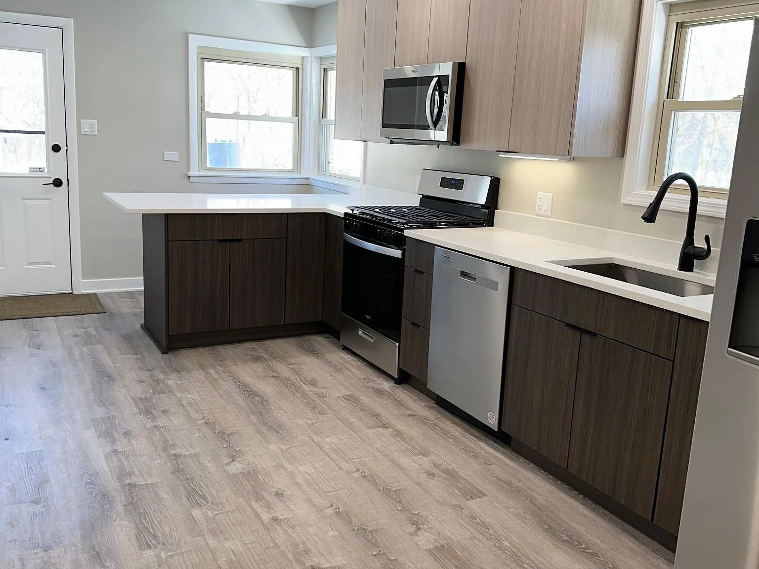 2049 Hagen Ln — Photo 4