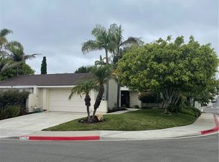 2742 Luciernaga St, Carlsbad, CA 92009