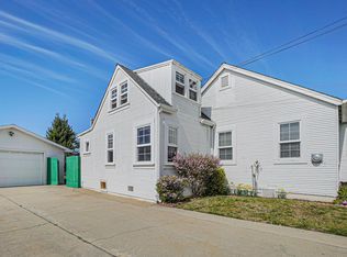 1969 17th Ave, Santa Cruz, CA 95062