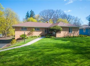 96 Conmar Dr, Rochester, NY 14609