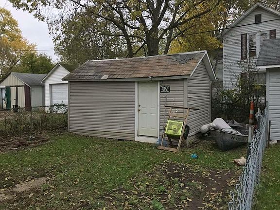 2nd image of 250 N 5th St