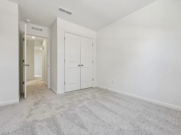 212 Parker Ln — Photo 22