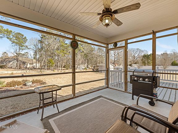 3rd image of 134 Pine Cove Road