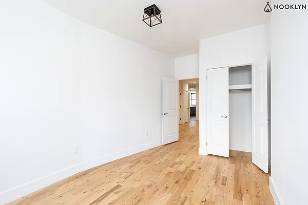 Rented by Nooklyn NYC LLC | media 30