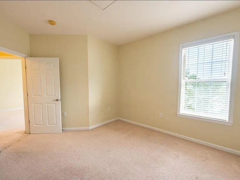 6783 Hampton Bay Ln — Photo 17