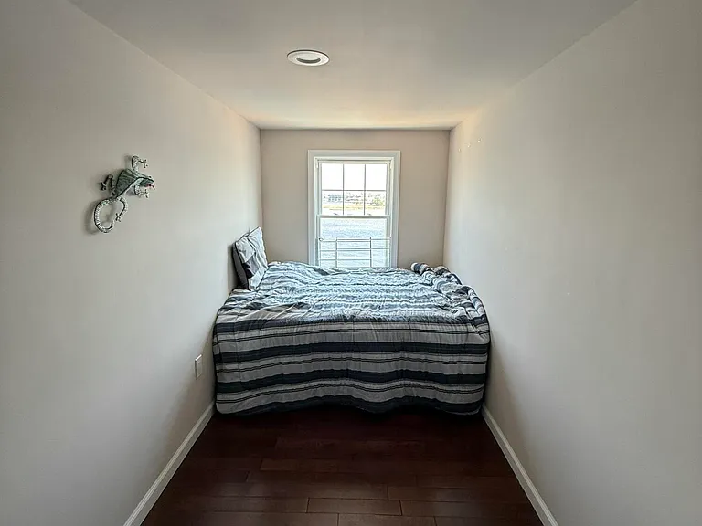 34 Harborside Dr E — Photo 9