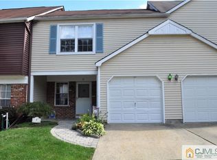 8 Killington Ct, Old Bridge, NJ 08857