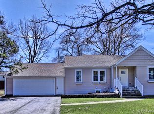 27W225 Manchester Rd, Winfield, IL 60190