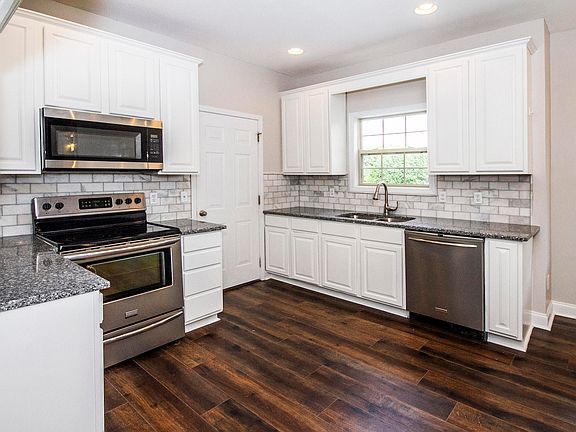 5th image of 1112 Paxton Dr