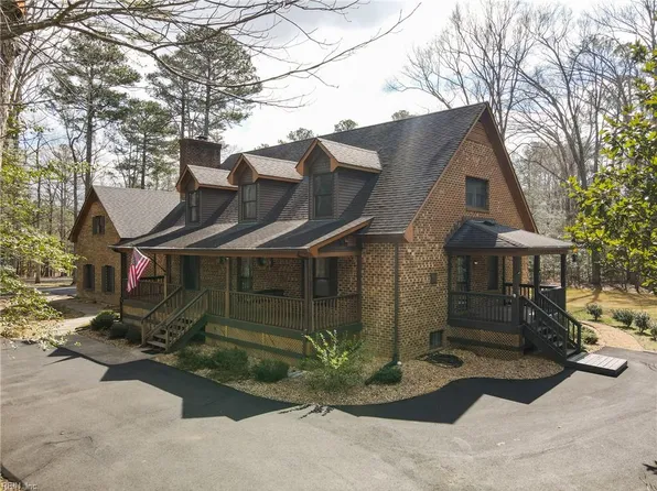 4698 Hill Trl, Gloucester, VA 23061