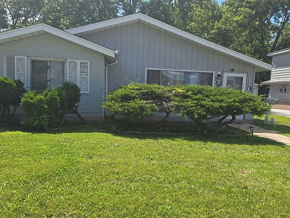 1st image of 1388 Balmoral Ave