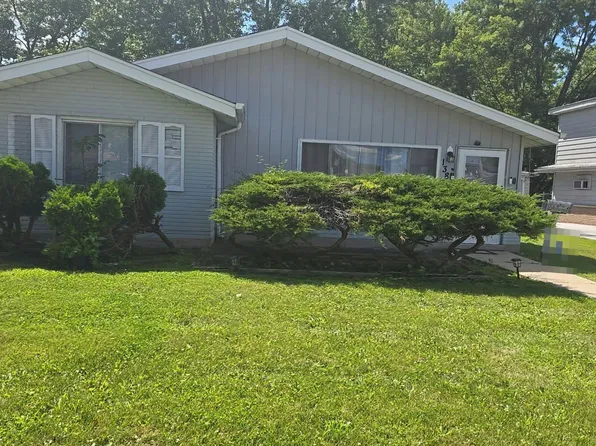 1388 Balmoral Ave, Calumet City, IL 60409