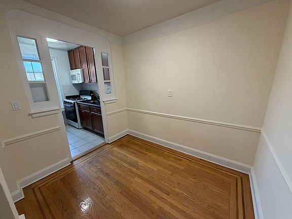 4th image of 35-30 81st St #6P