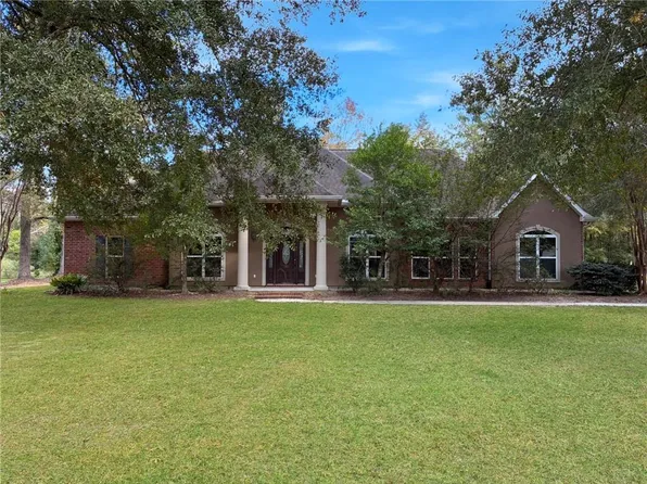 42542 Autumn Dr, Hammond, LA 70403