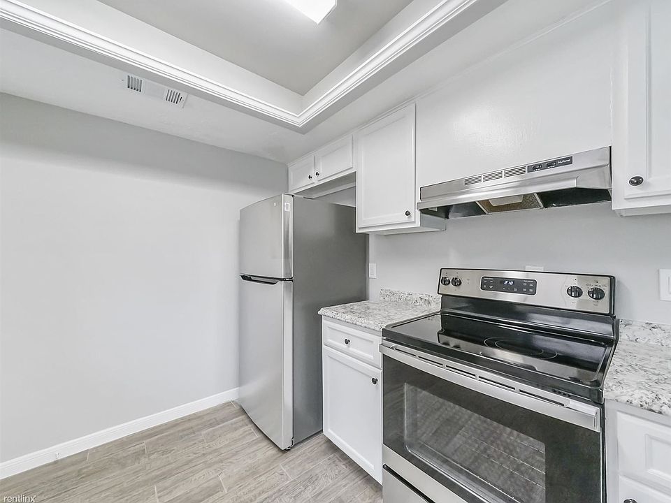 1st image of 16818 Green Quail Dr