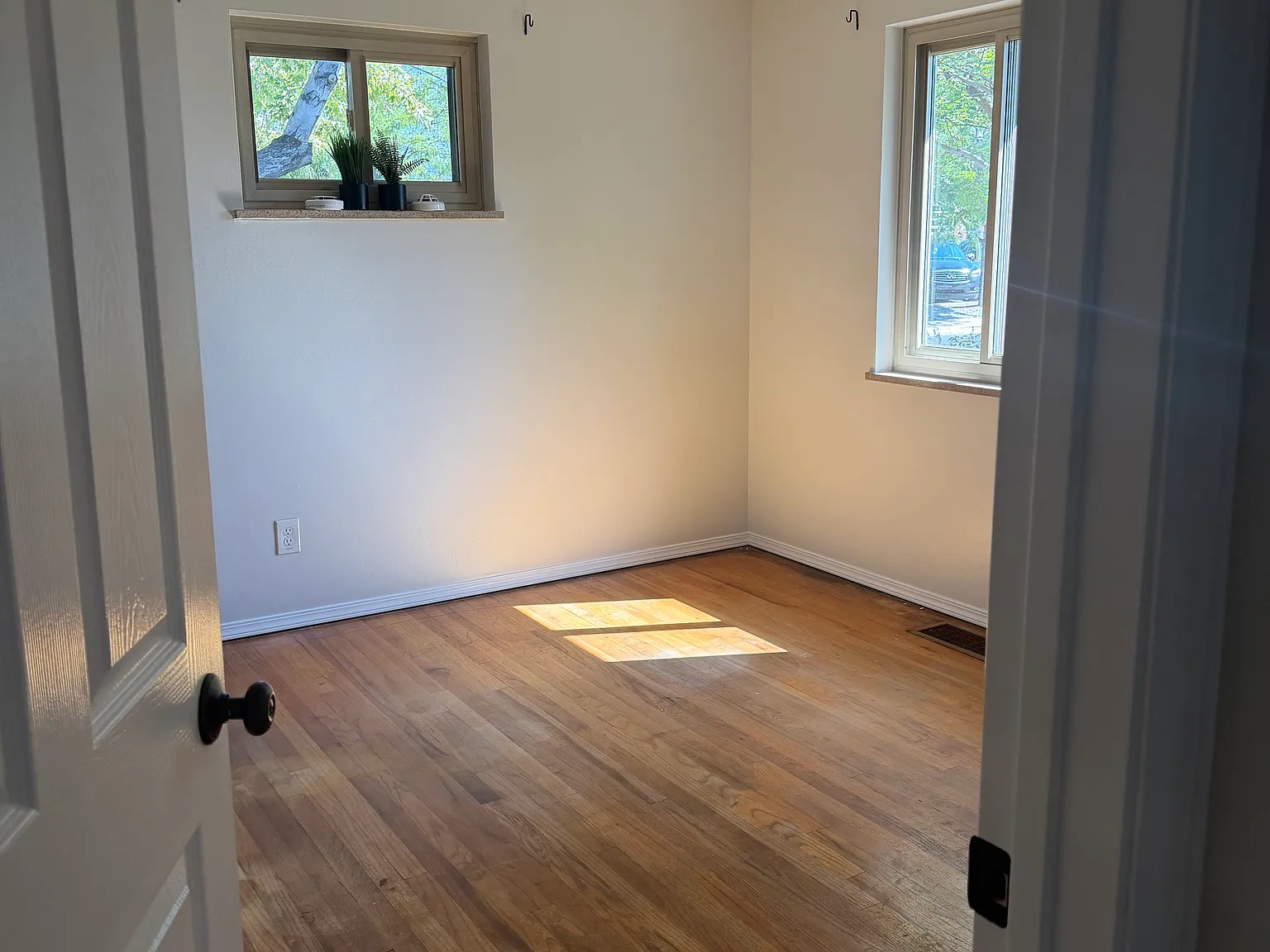 3 bed, 1896 sqft, $2,900 — Photo 4