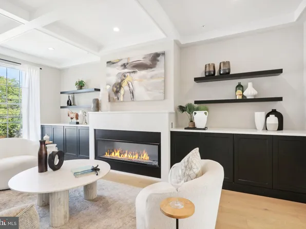 1096 E Willow Grove 1118 Ave Lot 9, Wyndmoor, PA 19038