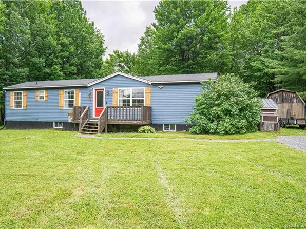 40 Prestige Dr, Lincoln, NB E3B 7J1